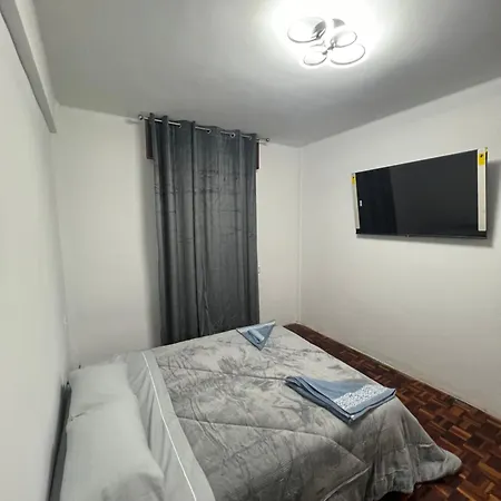 ホームステイ Chloe ヴィーゴ